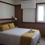 康妮莱纳旅馆 招待所 2*