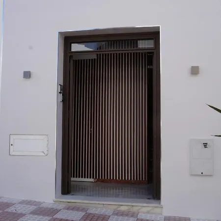 Guest house La Conilena 2*