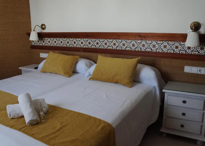 康妮莱纳旅馆 招待所 科尼尔-德拉弗龙特拉